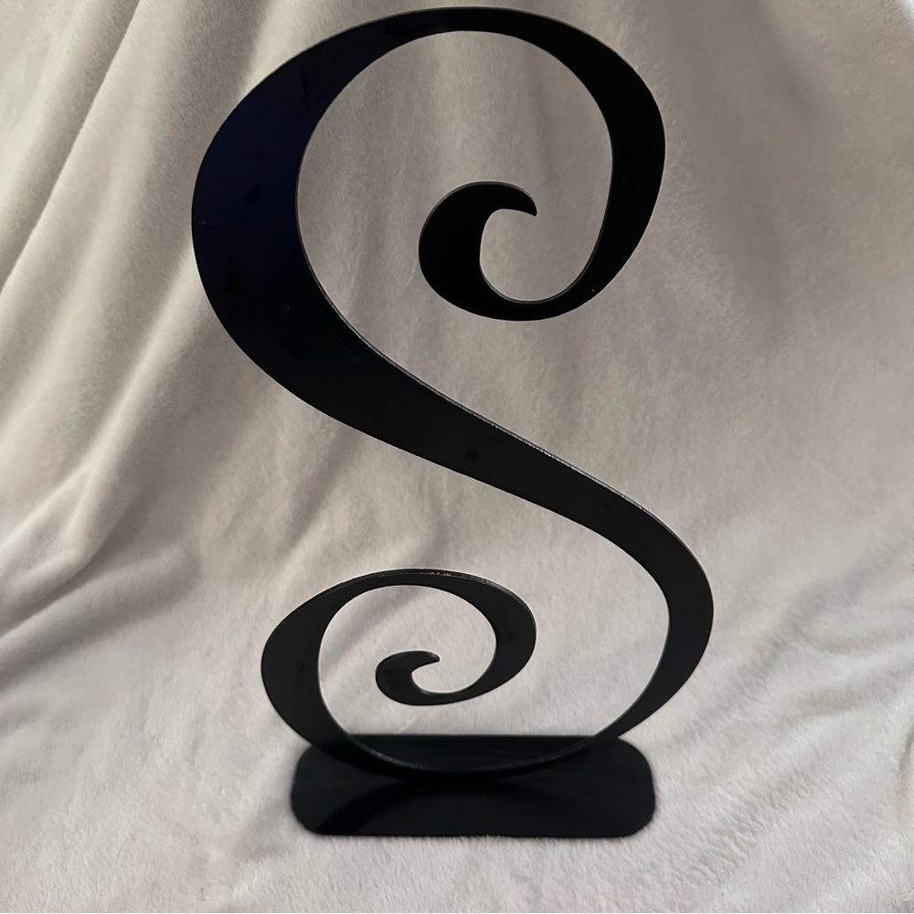 Metal Letter‎ S Swirl Black Sculpture Decor - Picture 13 of 14